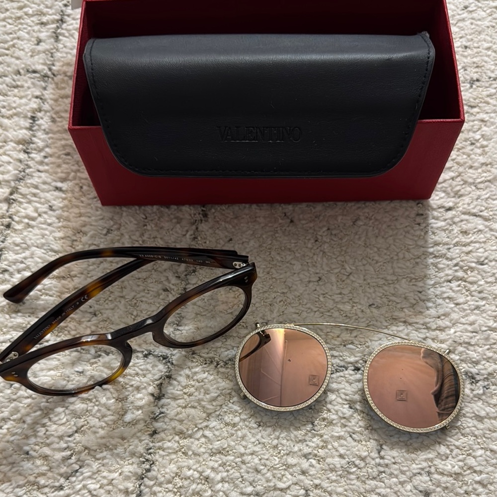 Valentino ‌2 in 1 - Glasses & Sunglasses with Case & Box